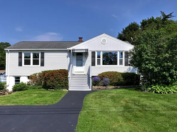 8 Kathy Drive, Seymour, CT 06483
