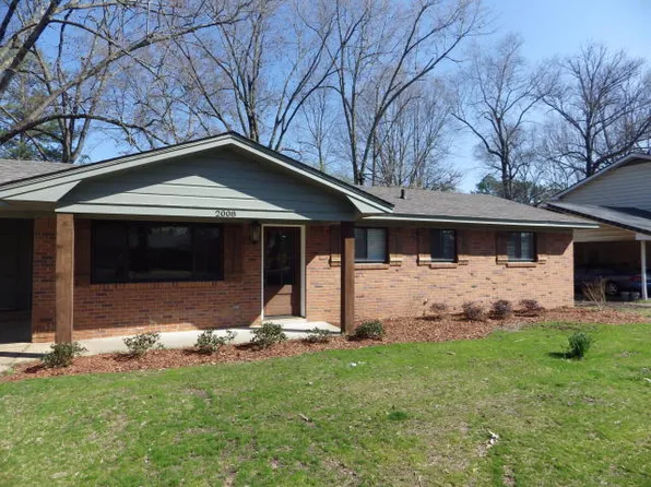 2008 Pin Oak Dr, Starkville, MS 39759
