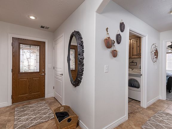 3rd image of 3547 S Lake Mead Dr
