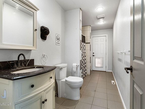 4th image of 2605 Palm St