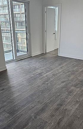4th image of 108 Peter St #1702
