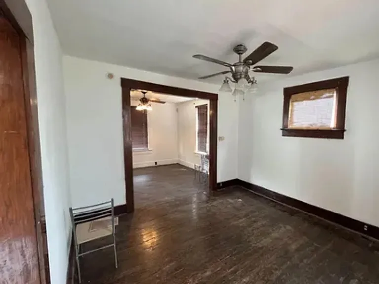 345 W Packard Ave — Photo 5