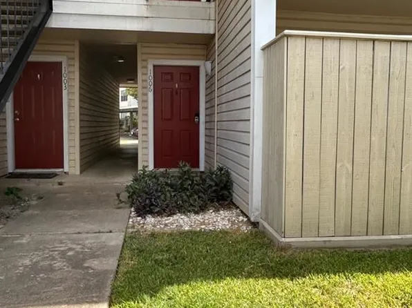 2750 Holly Hall St APT 1006, Houston, TX 77054