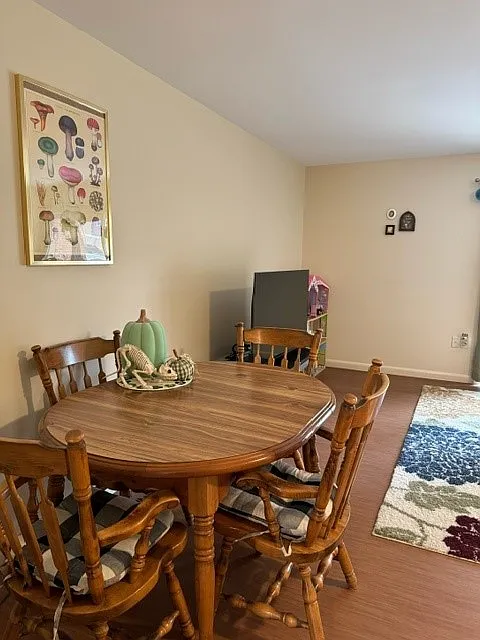 11 Fellows Pl — Photo 3
