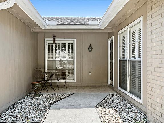 4th image of 6404 HEATHER MOOR COURT