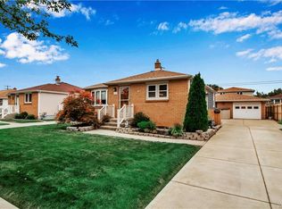 140 Nadine Dr, Cheektowaga, NY 14225