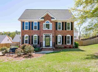 500 Oldwyck Dr, Fuquay Varina, NC 27526