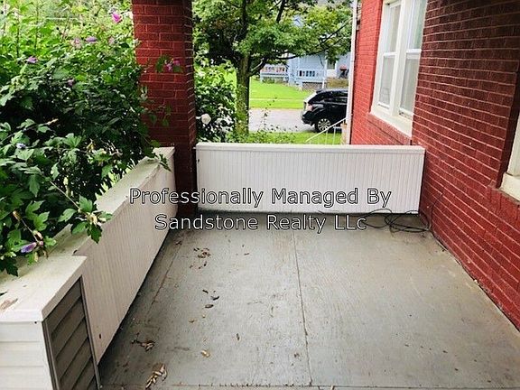 4th image of 1121-1125 West Ave