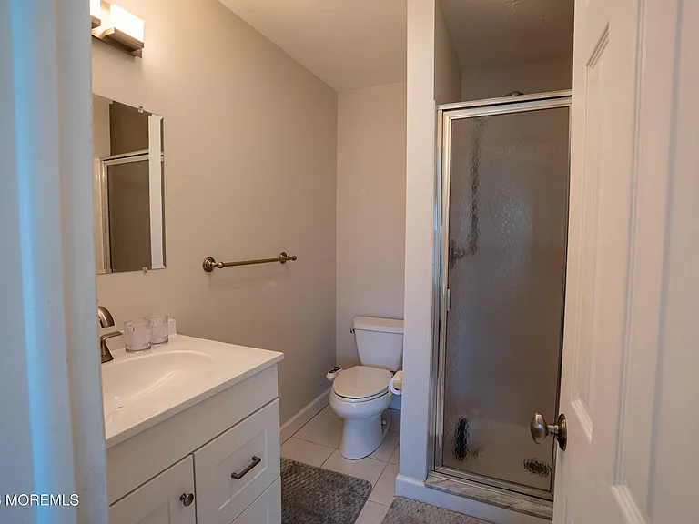 5C Twin Rivers Dr #C — Photo 9
