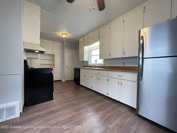 5th image of 419 N Magnolia Ave