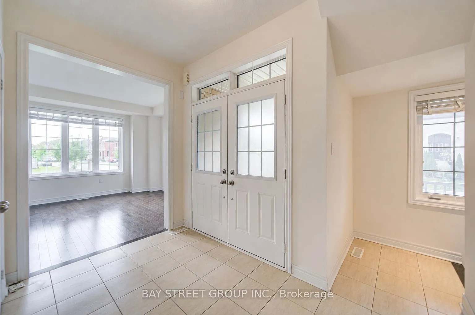4 bed, $3,800 — Photo 3