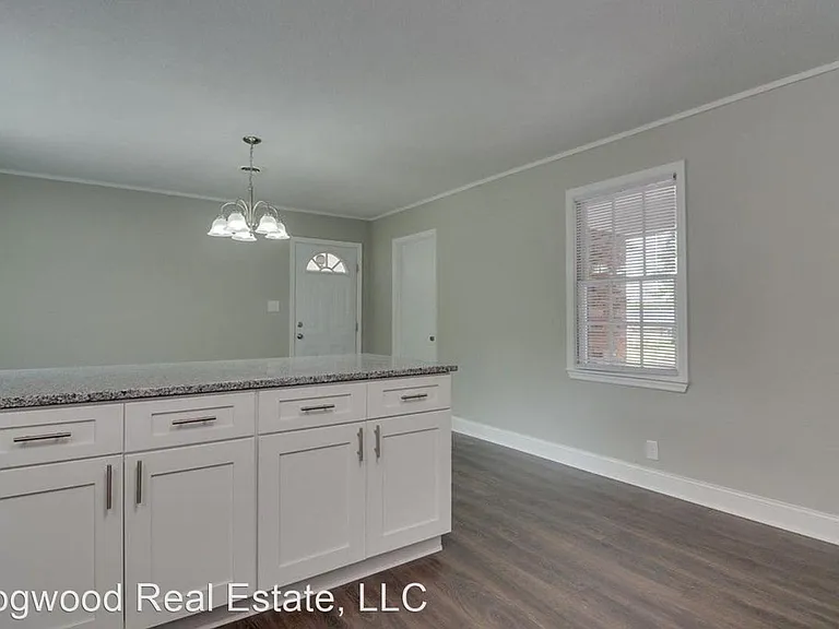 3590 Westhampton Dr — Photo 9