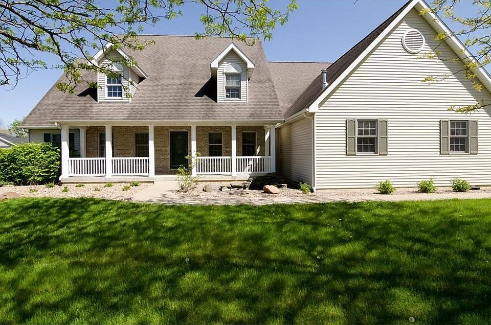 1st image of 1450 Deer Woods Dr NE