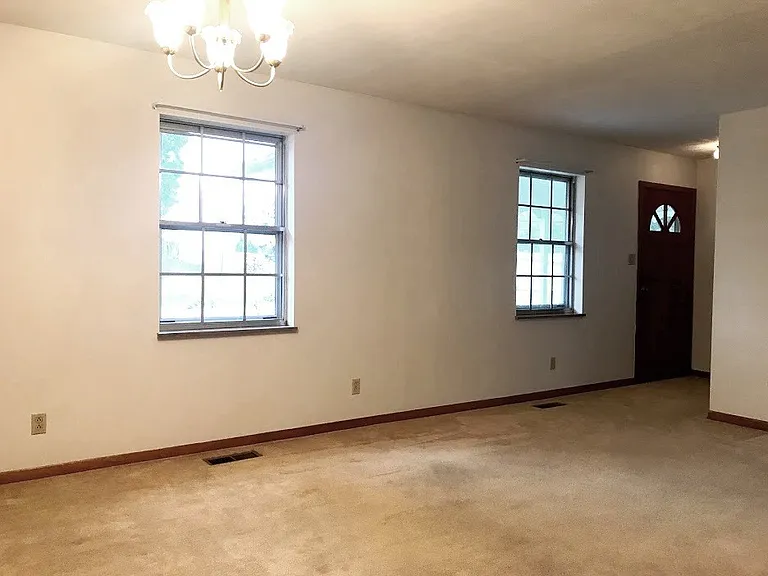 161 Louisiana Ave — Photo 5