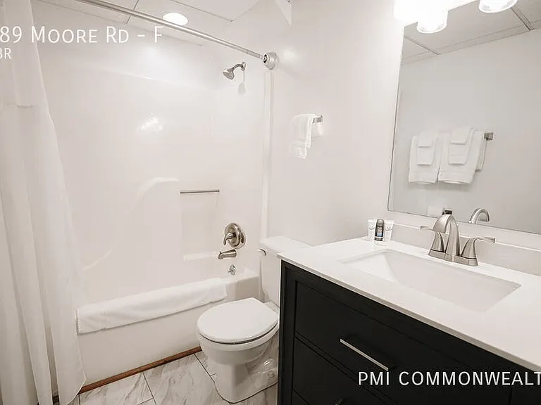 589 Moore Rd #F — Photo 12