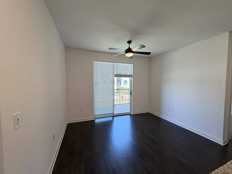 The Wren Apartments — Photo 181