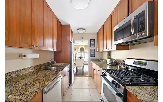 Rented by Douglas Elliman | media 3