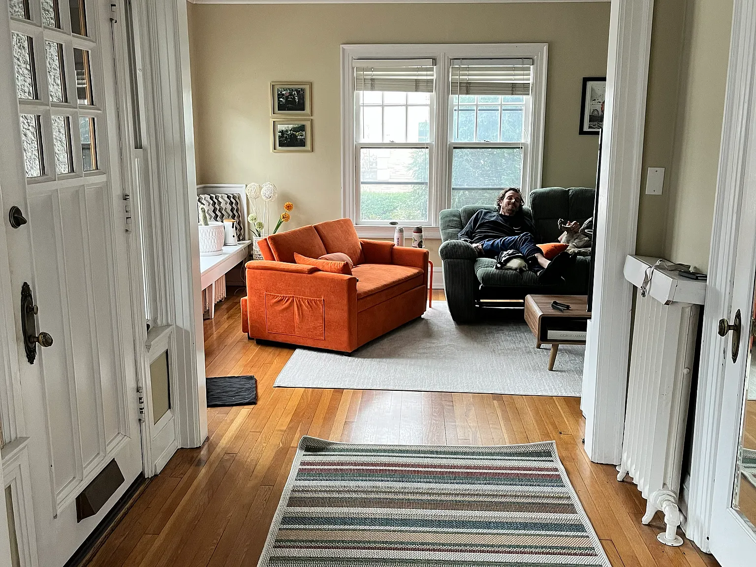 2205 N Summit Ave — Photo 3
