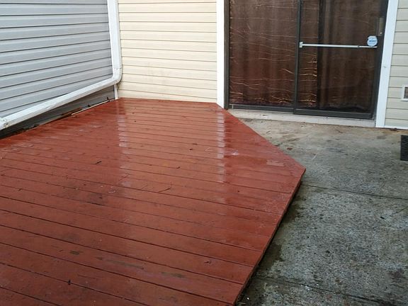 2nd image of 2691 Meadowlawn Dr SE