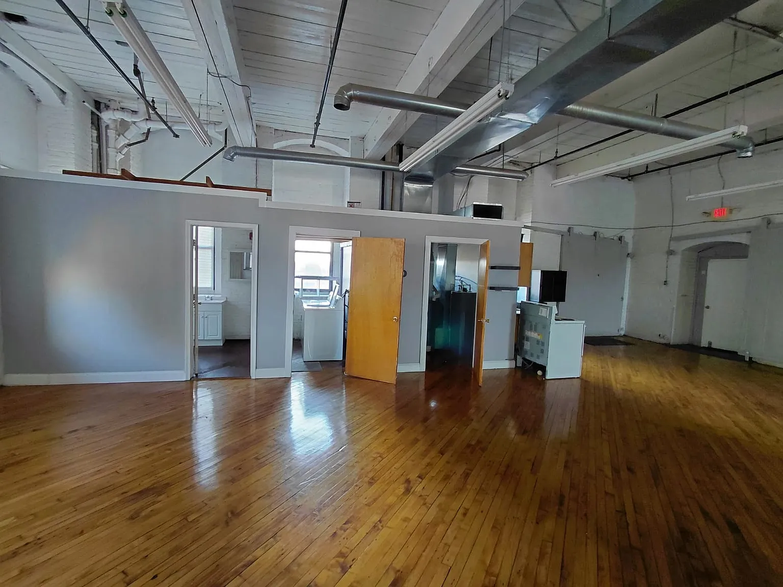 1 bed, 2000 sqft, $1,275 — Photo 3