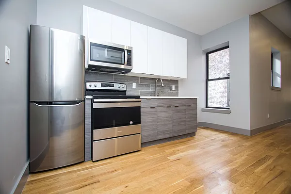 Rented by Nooklyn NYC LLC | media 4
