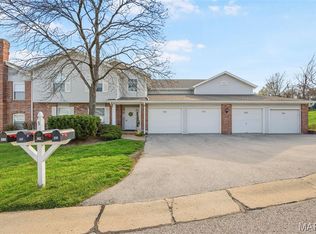 978 Windstream Dr #39, St Peters, MO 63376