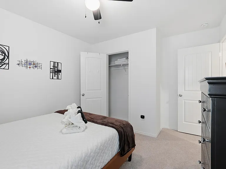 10904 Mason Dr — Photo 37