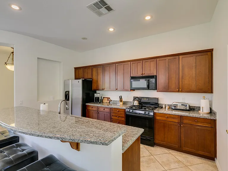8 Kennesaw Rd — Photo 24