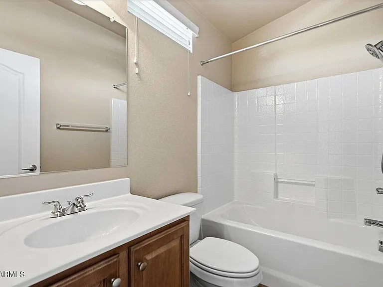 2725 E Mine Creek Rd #2018 — Photo 22
