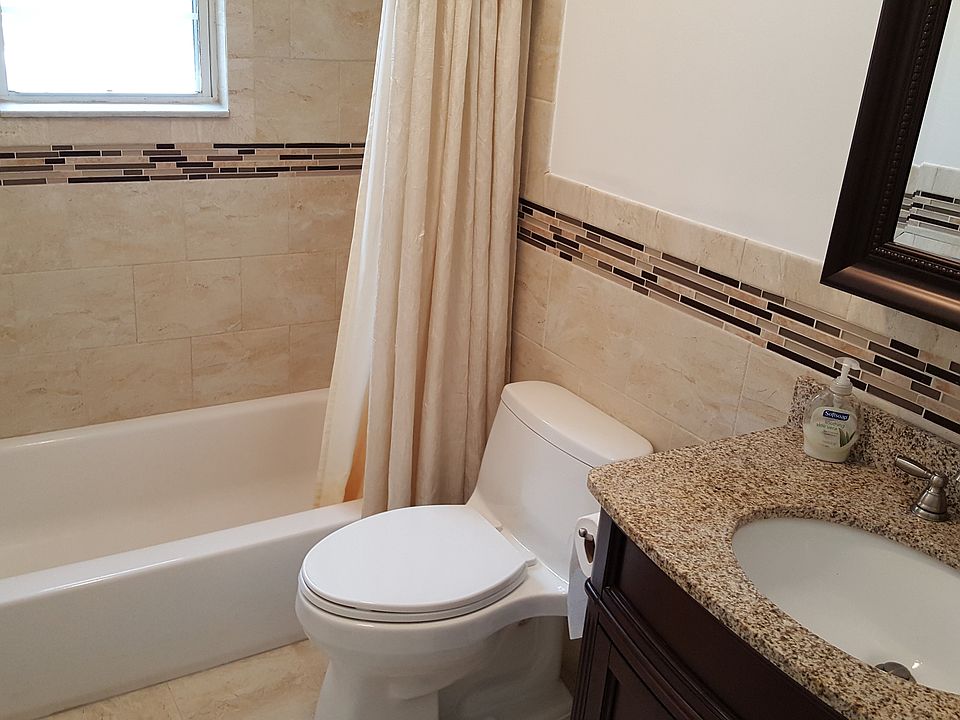 211 Mill River Rd Oyster Bay NY Zillow