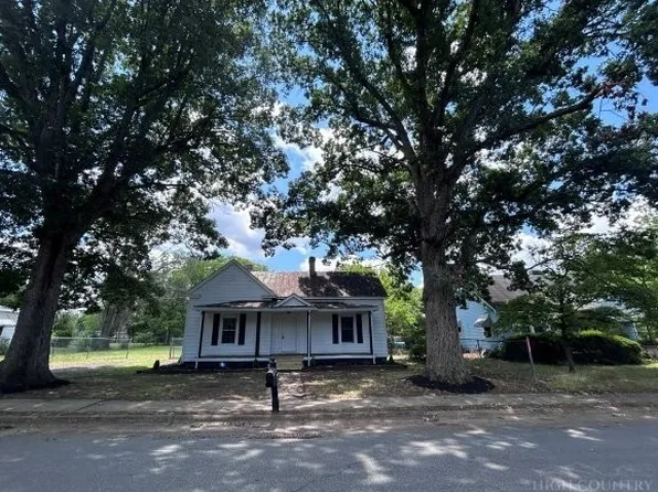 603 Thomas Street, Reidsville, NC 27320