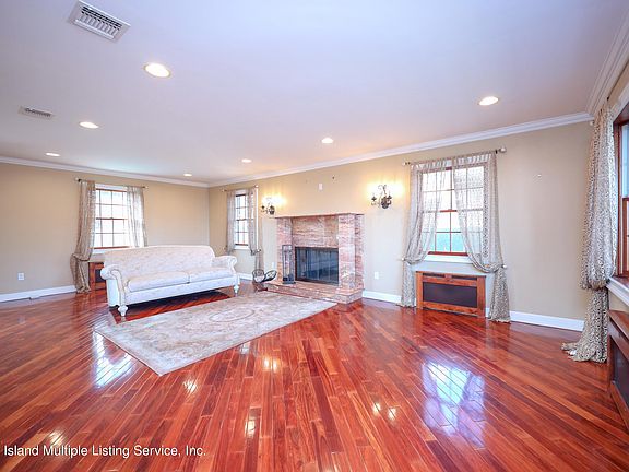 4th image of 19 Park Ln