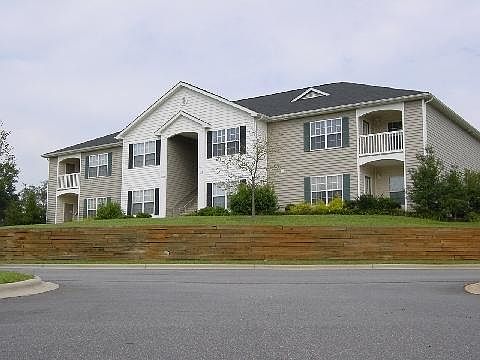 1st image of 501 Phillips Ln