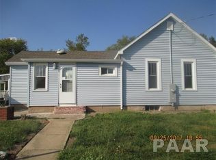 413 S 11th St, Delavan, IL 61734
