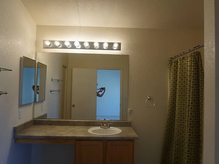 2379 S Saint Pablo Dr — Photo 14