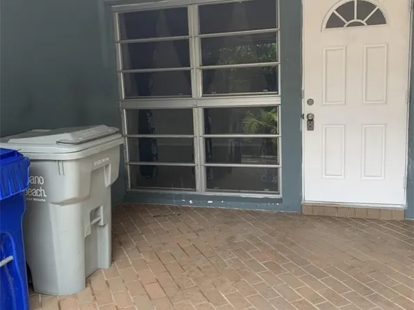 224 NE 24th Ave #E, Pompano Beach, FL 33062
