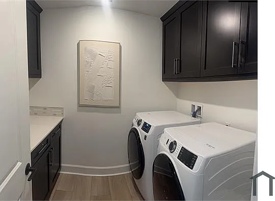 5 bed, $8,500 — Photo 3