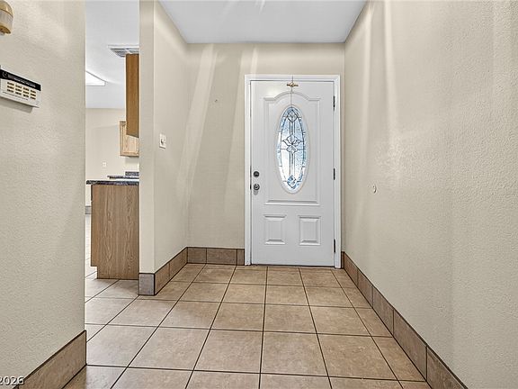 5th image of 6253 Factor Ave
