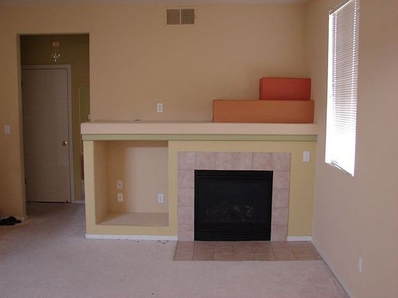 5th image of 1353 Emerson Dr