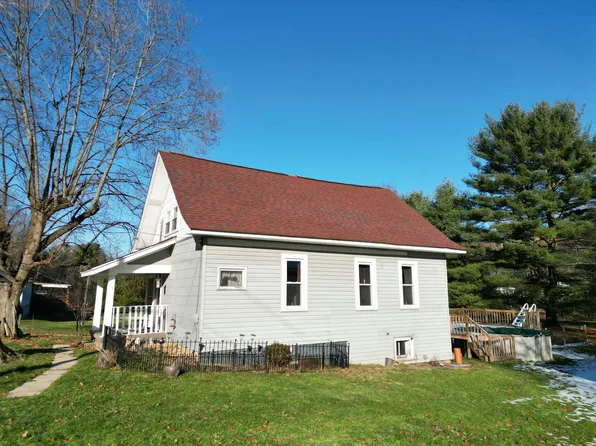 1082 Mill St, Coalport, PA 16627