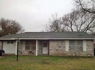 1513 N Avenue G, Freeport, TX 77541