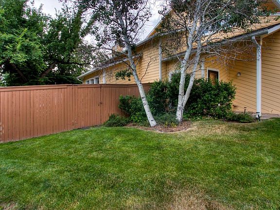 Large Corner Lot with big yard!