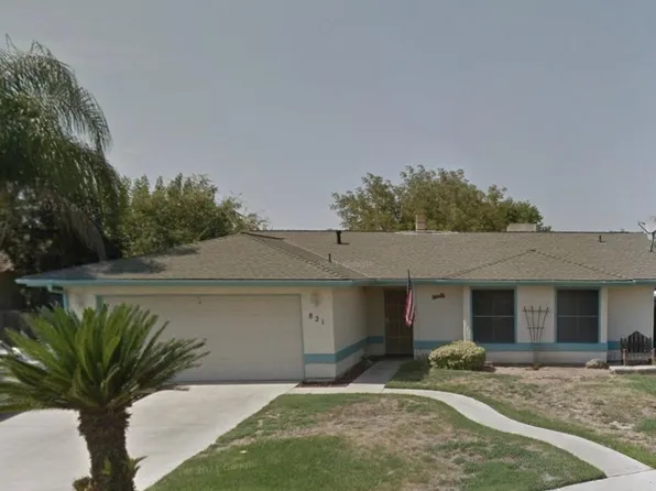 821 N Nancy Way, Dinuba, CA 93618