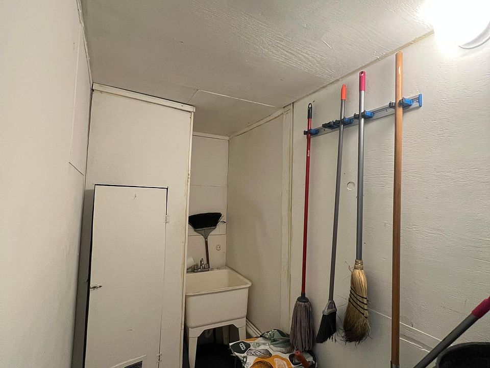 1st image of 143B Palm Blvd
