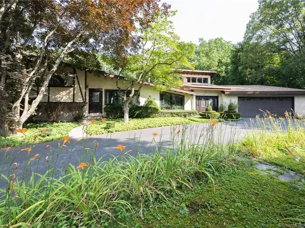 1133 Wolf Hill Rd, Cheshire, CT 06410