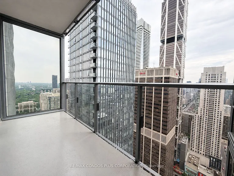 11 Yorkville Ave #3907 — Photo 23