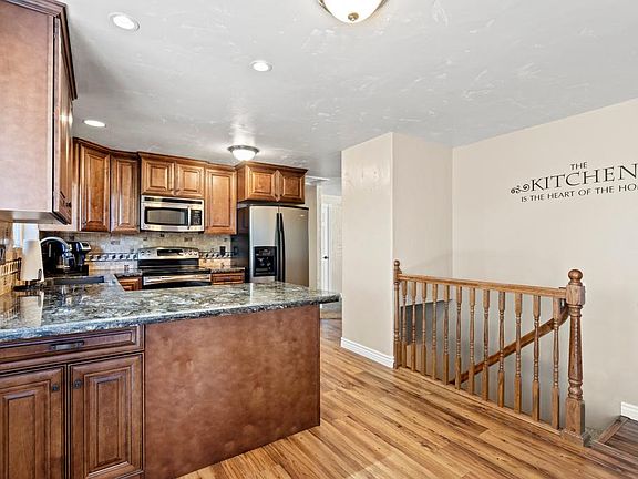 4th image of 4648 W Thayn Dr S