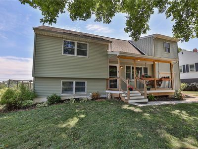 2756 Queen St, Palmer, PA, 18045