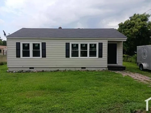 205 Lieber St, Fayetteville, NC 28303