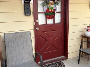 1317 Surrey Ln SW, Marietta, GA 30008